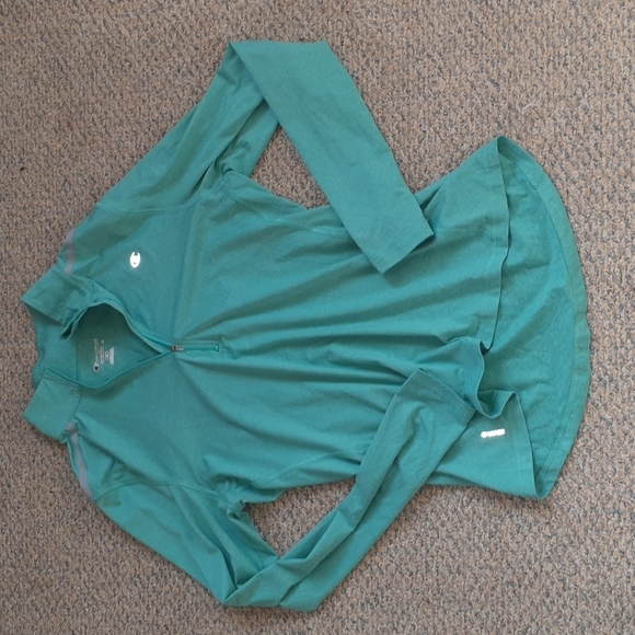 Champion Tops - Champion Quarter Zip Top SIZE M